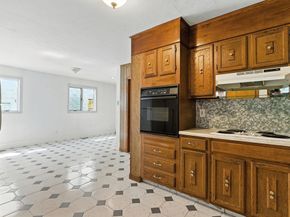 647 E 3rd St, Boston MA 02127