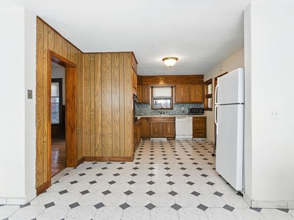 647 E 3rd St, Boston MA 02127