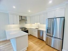 15 Yuill Circle 2, Boston MA 02136
