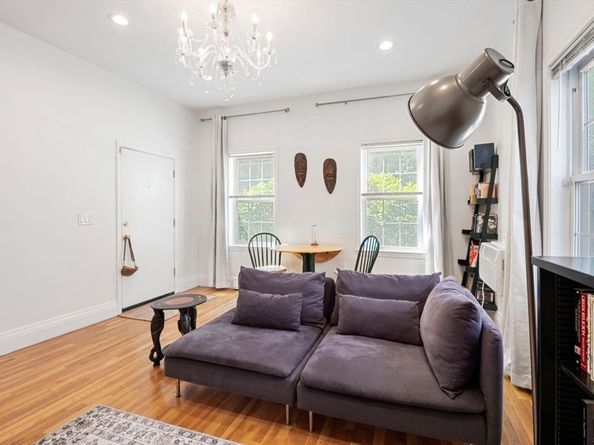 249 Roxbury St 1, Boston MA 02119