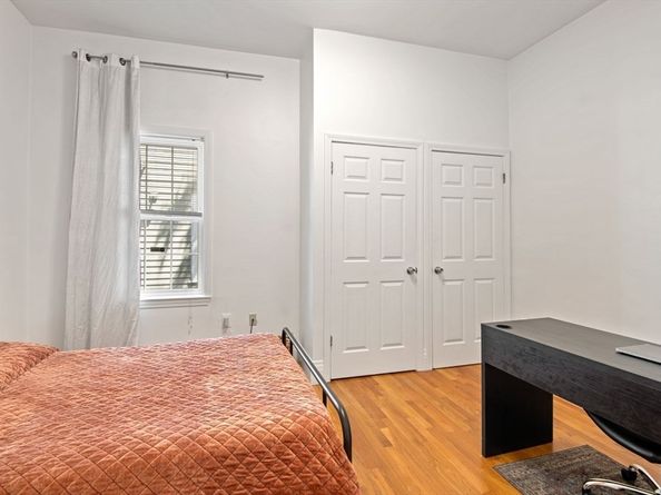 249 Roxbury St 1, Boston MA 02119