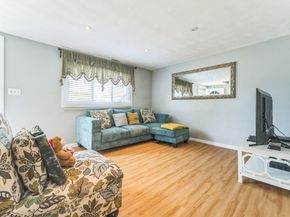 3 Lewis Farm Rd 3, Dedham MA 02026