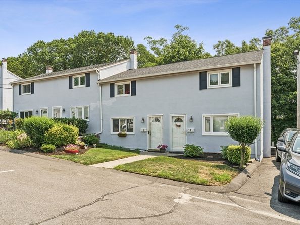 3 Lewis Farm Rd 3, Dedham MA 02026