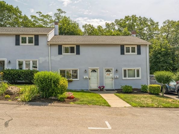 3 Lewis Farm Rd 3, Dedham MA 02026