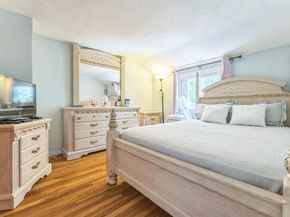 3 Lewis Farm Rd 3, Dedham MA 02026