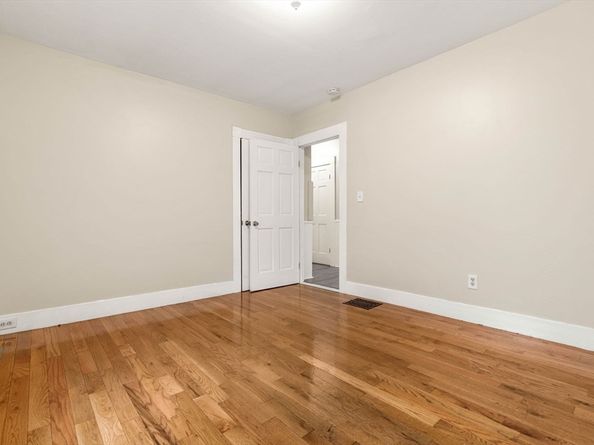 144 North St, Salem MA 01970