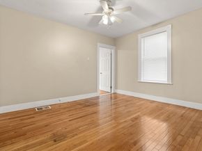 144 North St, Salem MA 01970