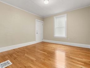 144 North St, Salem MA 01970