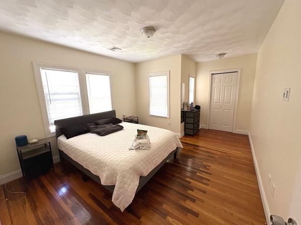 230 Fuller St, Boston MA 02124