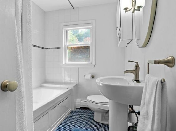 100 Harris Rd, Lynn MA 01904