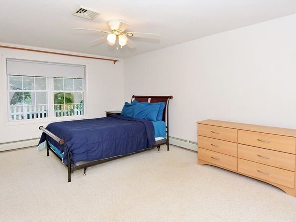 16 Sherwood Rd, Worcester MA 01602