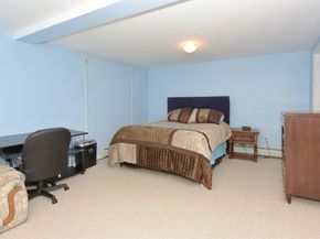 16 Sherwood Rd, Worcester MA 01602