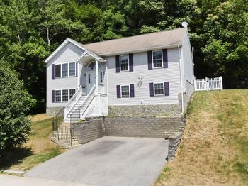 16 Sherwood Rd