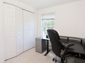 16 Sherwood Rd, Worcester MA 01602