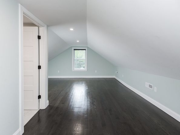 398 Plymouth St, Bridgewater MA 02324
