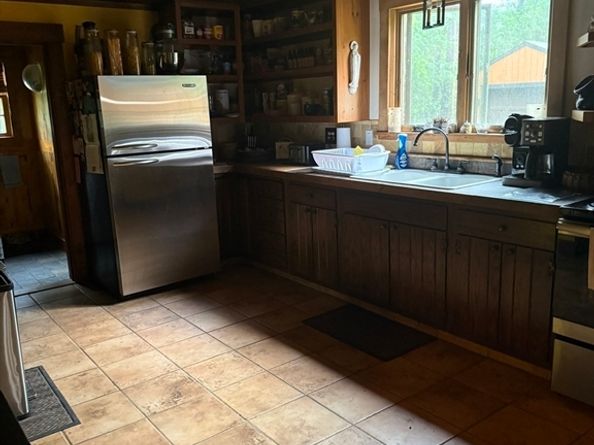 203 Brooks Ave, Templeton MA 01468