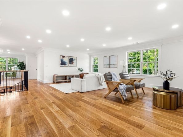 20 Wheeler Ln, Natick MA 01760