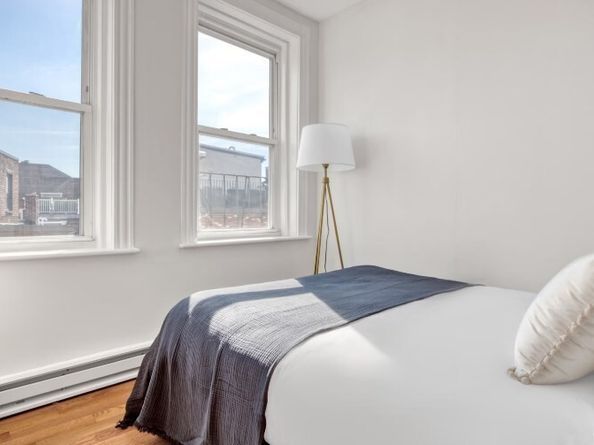 152 Salem St, Boston MA 02113