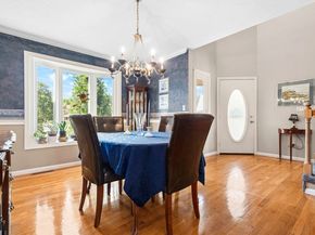 10 Crane Cir, Shrewsbury MA 01545