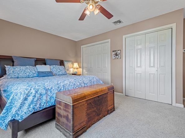 10 Crane Cir, Shrewsbury MA 01545