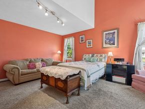 10 Crane Cir, Shrewsbury MA 01545