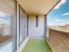 77 Pond Avenue 1207, Brookline MA 02445
