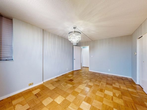 77 Pond Avenue 1207, Brookline MA 02445