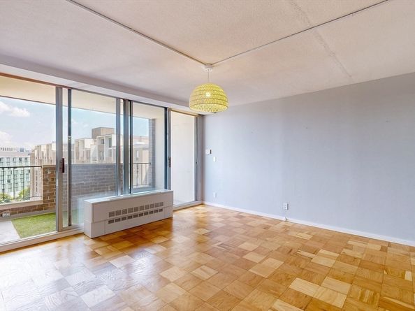 77 Pond Avenue 1207, Brookline MA 02445