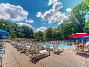 77 Pond Avenue 1207, Brookline MA 02445