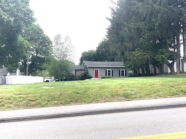 110 River St, Hudson MA 01749