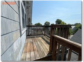 13 Portland St 4, Lynn MA 01902