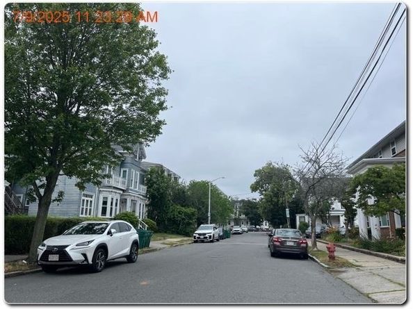 13 Portland St 4, Lynn MA 01902
