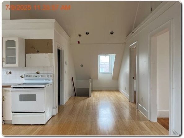 13 Portland St 4, Lynn MA 01902