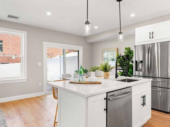 9 Vine 1, Weymouth MA 02188