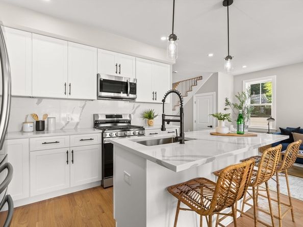 9 Vine 1, Weymouth MA 02188