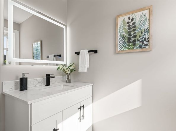 9 Vine 1, Weymouth MA 02188