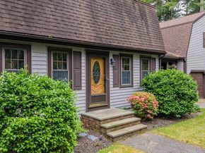 128 High St, Rochester MA 02770