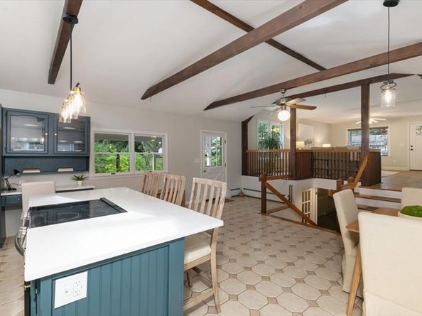 13 Laurel Rd, Newburyport MA 01950