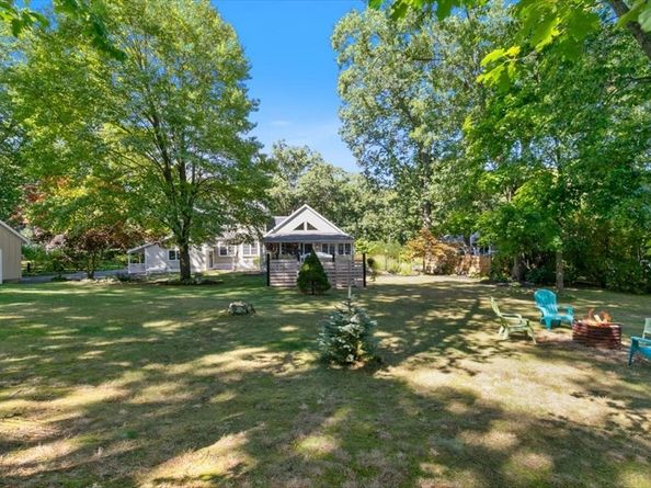13 Laurel Rd, Newburyport MA 01950