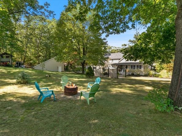 13 Laurel Rd, Newburyport MA 01950
