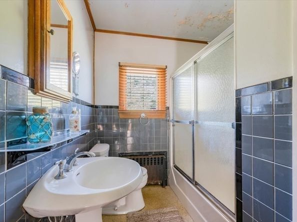 70 Hedge Rd, Plymouth MA 02360