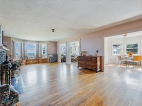 70 Hedge Rd, Plymouth MA 02360