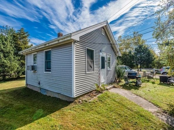 70 Hedge Rd, Plymouth MA 02360