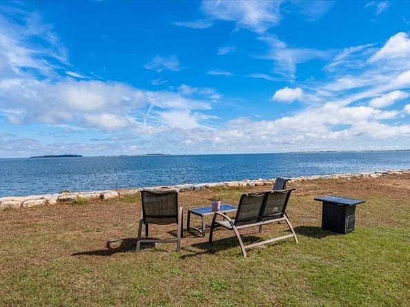 70 Hedge Rd, Plymouth MA 02360
