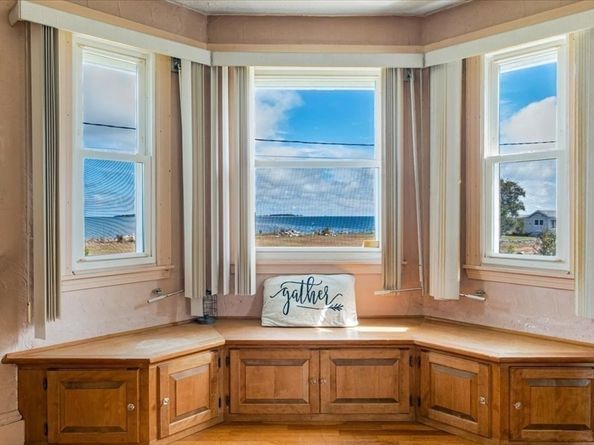 70 Hedge Rd, Plymouth MA 02360