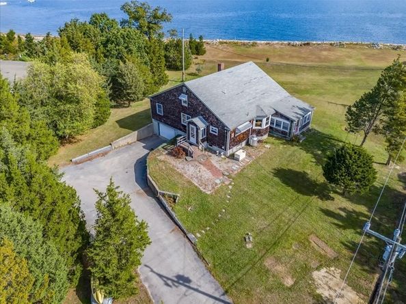 70 Hedge Rd, Plymouth MA 02360