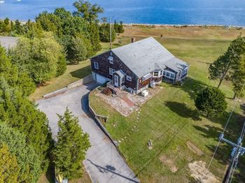 70 Hedge Rd