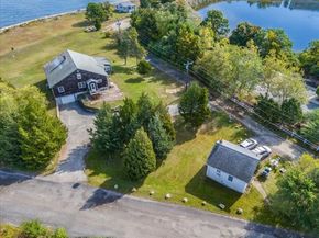 70 Hedge Rd, Plymouth MA 02360