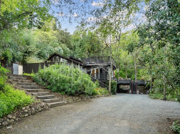 176 Los Trancos Circle, Portola Valley CA 94028