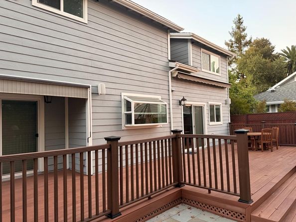 2121 Valparaiso Avenue, Menlo Park CA 94025